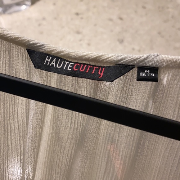 White laced top for just 10$ - Picture 3 of 4